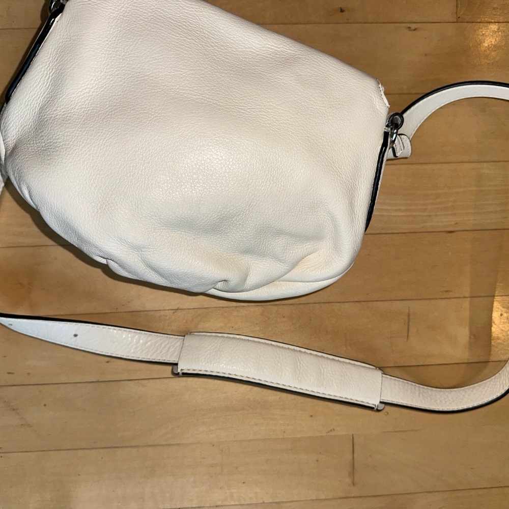 Marc By Marc  Jacobs white  crossbody, CB2418 - Picture 7 of 14